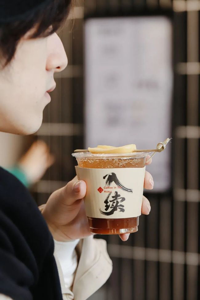 菠萝菠萝蜜免费观看视频 蜜免这玩意儿最近可火了