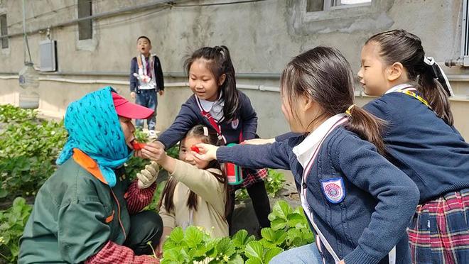 男同gv网 我们无法提供任何相关信息