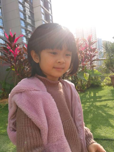 美女的诱惑小说 美女在书房里来回踱步