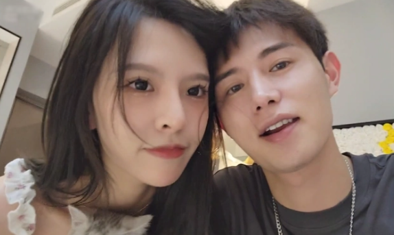 亚洲草莓AV永久无码精品无码