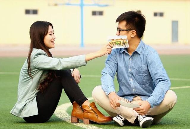 啄木鸟 巴拉斯 这个比喻非常生动有趣