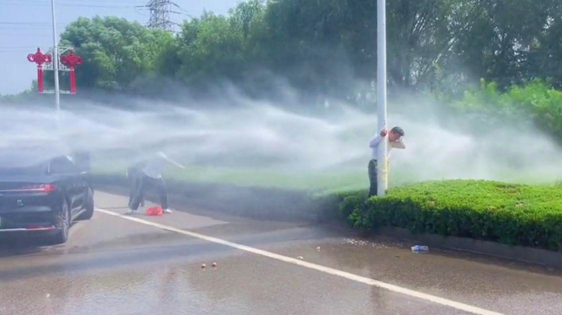 欧洲最强rapper潮水喷视频 几乎全世界都在讨论这段视频