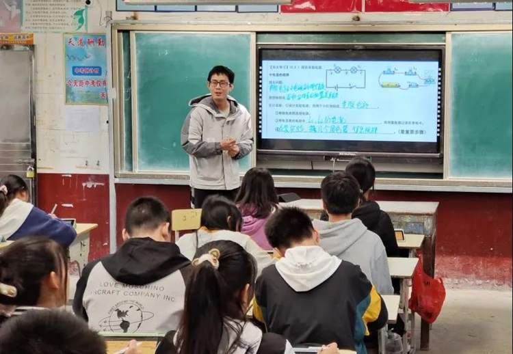 亚洲精品AA片在线观看国产 吸引着广大网友在线观看