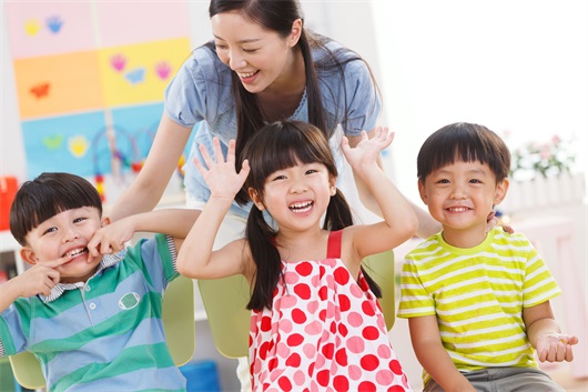 潘甜 对比赤藓糖醇等天然甜味剂