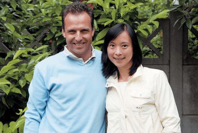 女同人妖动漫3d视频 女同人妖人妖作为AI助手