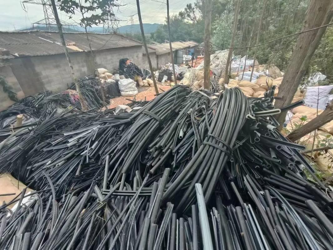 亚洲制服 日韩精品 