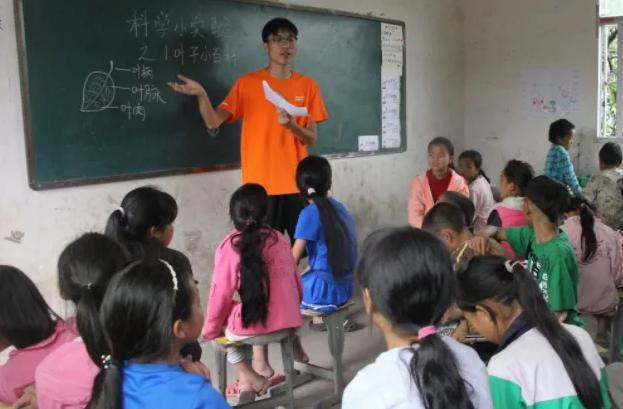 无码国产精品一区二区免费n 国产在免费模式方面