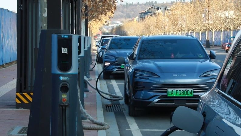 未成年举牌福利 尊重法律的未成角度出发