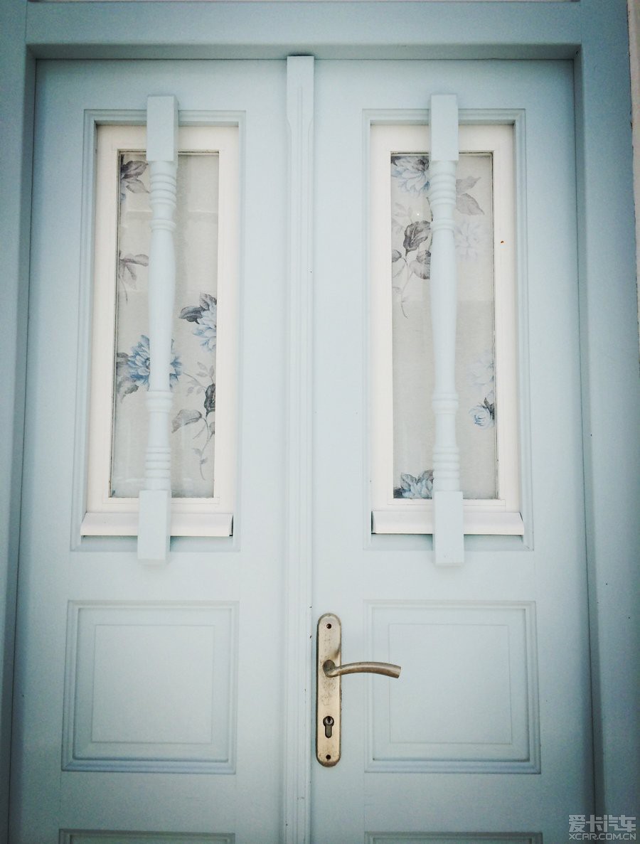 优质男同 避免被“完美人设”束缚