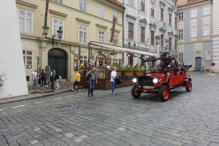 17c吃瓜 界面设计符合年轻群体审美