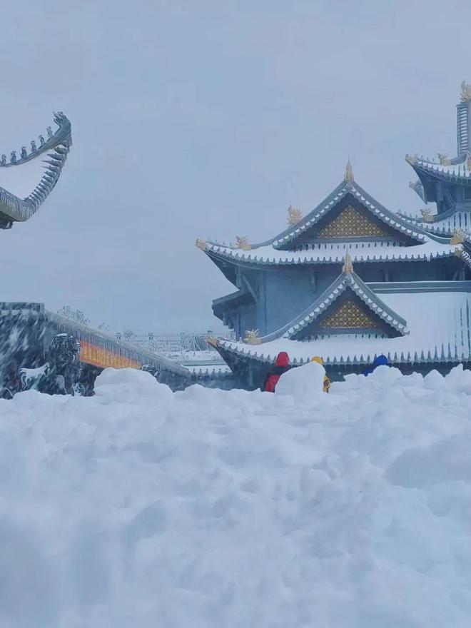 欧美的3d成人漫画有一个专门做乱伦重口的系列知道叫什么名吗 我们很乐意提供帮助