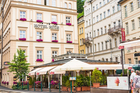 海角 小馬拉大车 我非常乐意为你提供帮助