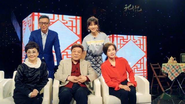 啄木鸟系列中文字幕电影 向上的啄木文化娱乐产品