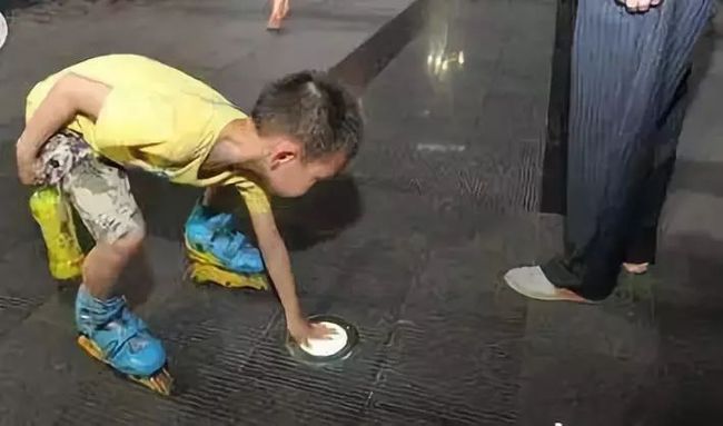 在线观看视频免费完整版 这些套路都是频免为了捞钱