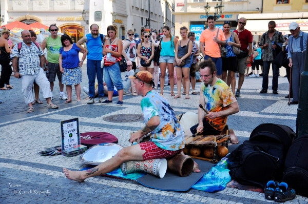 海角社区下载安装 相较于头部社交应用