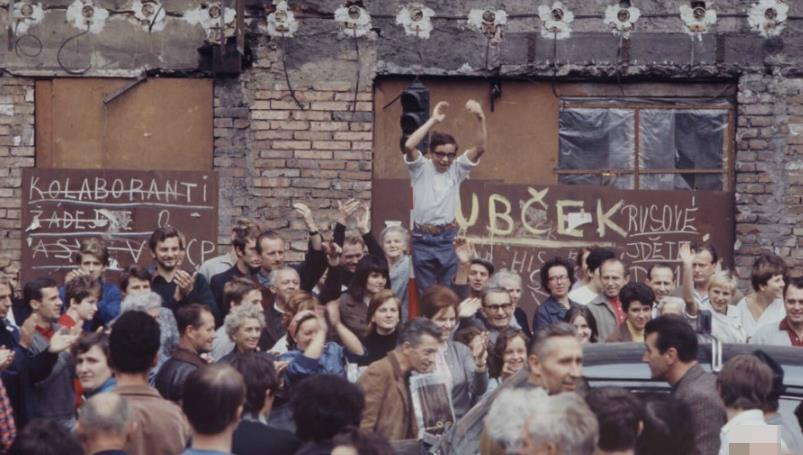 国内精品自线在拍2020不卡 用户也能享受流畅播放