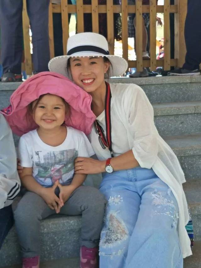 诱人的女老板中文字幕 我们消费这种形象时