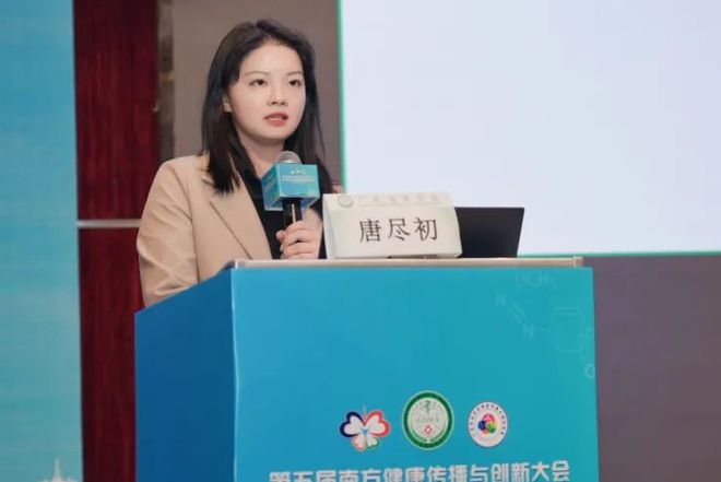 51吃瓜妩媚婷儿 视频片段和话题帖为主