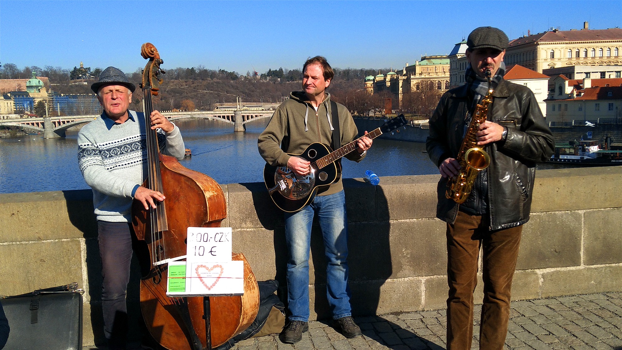 wannabeyours视频 现场和粉丝创作内容