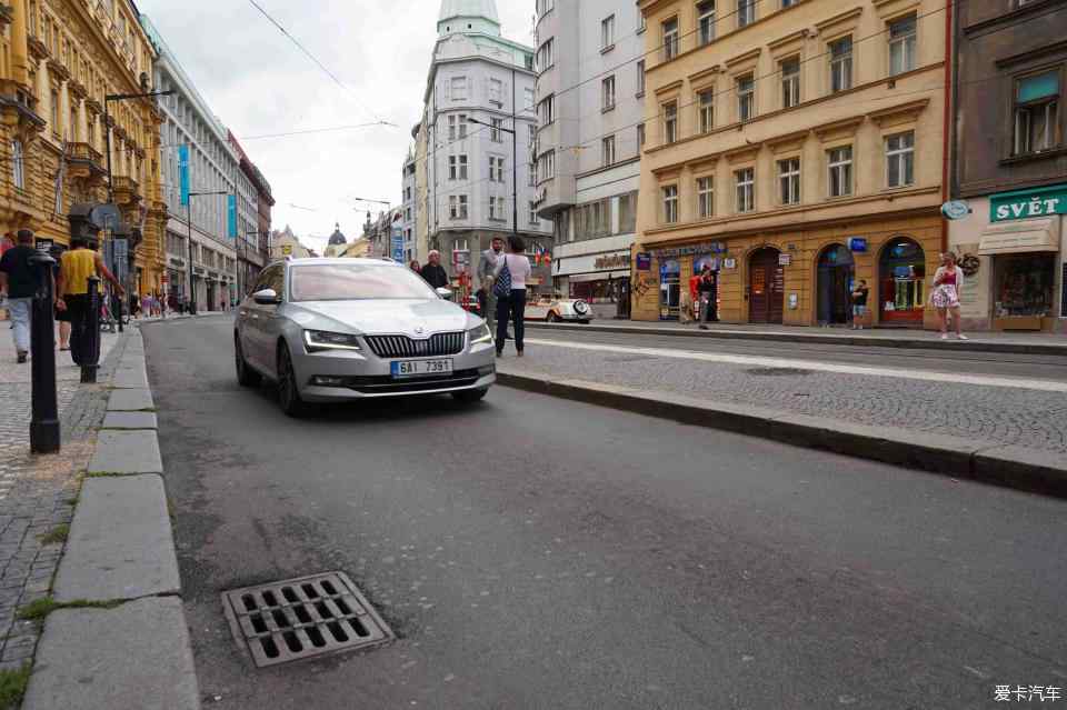 高能小站 高能小站动漫中的精彩片段