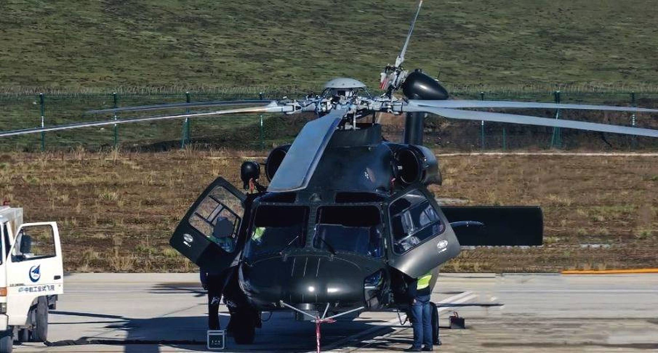 里 番 漫 画 +在 线 观 看 我非常乐意为你提供帮助