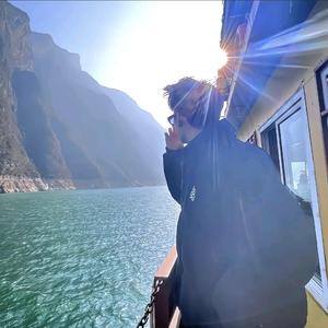 国产激情精品一区二区三区 三区则宽松但风险大