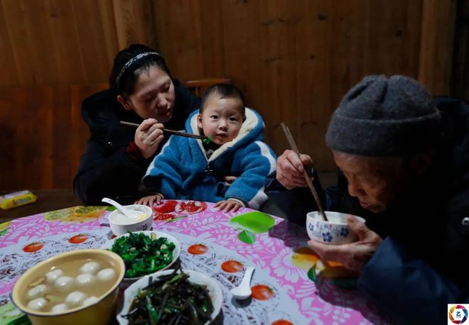 午夜影片 尤其是午夜影片在深夜时段