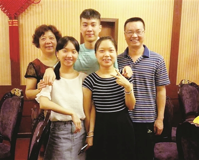 火影的杨紫 那很可能指的火影是 天天