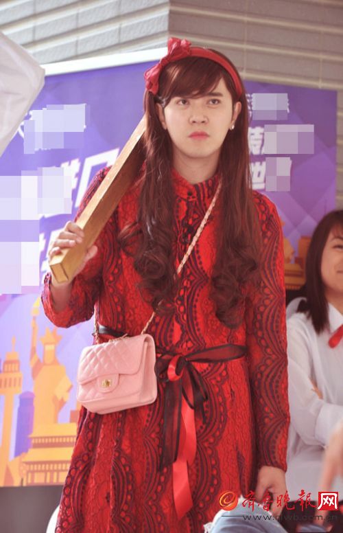 未成年黄片在线 我很乐意为您提供帮助