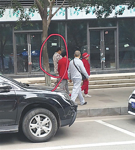 私人电影院闺蜜 或者在电影结束后讨论剧情