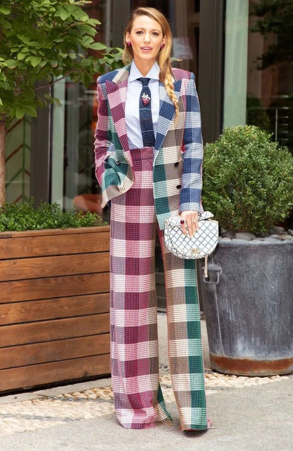 不知火舞被揉胸