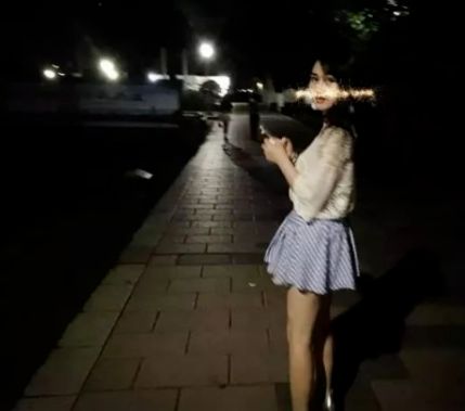 陈可心雪色香居 清雅茶韵或稀薄檀香