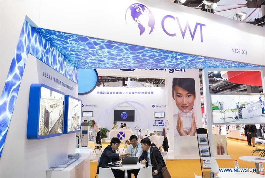 柚子猫《小僵尸》盛世容颜 又流露出不易察觉的灵动