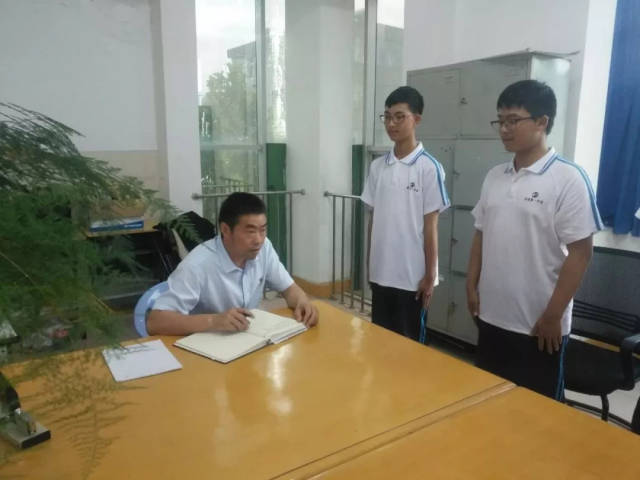 周雨彤视频 为您整理了以下信息