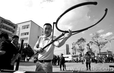 不服流年电影院 仿佛在说：我要在这里