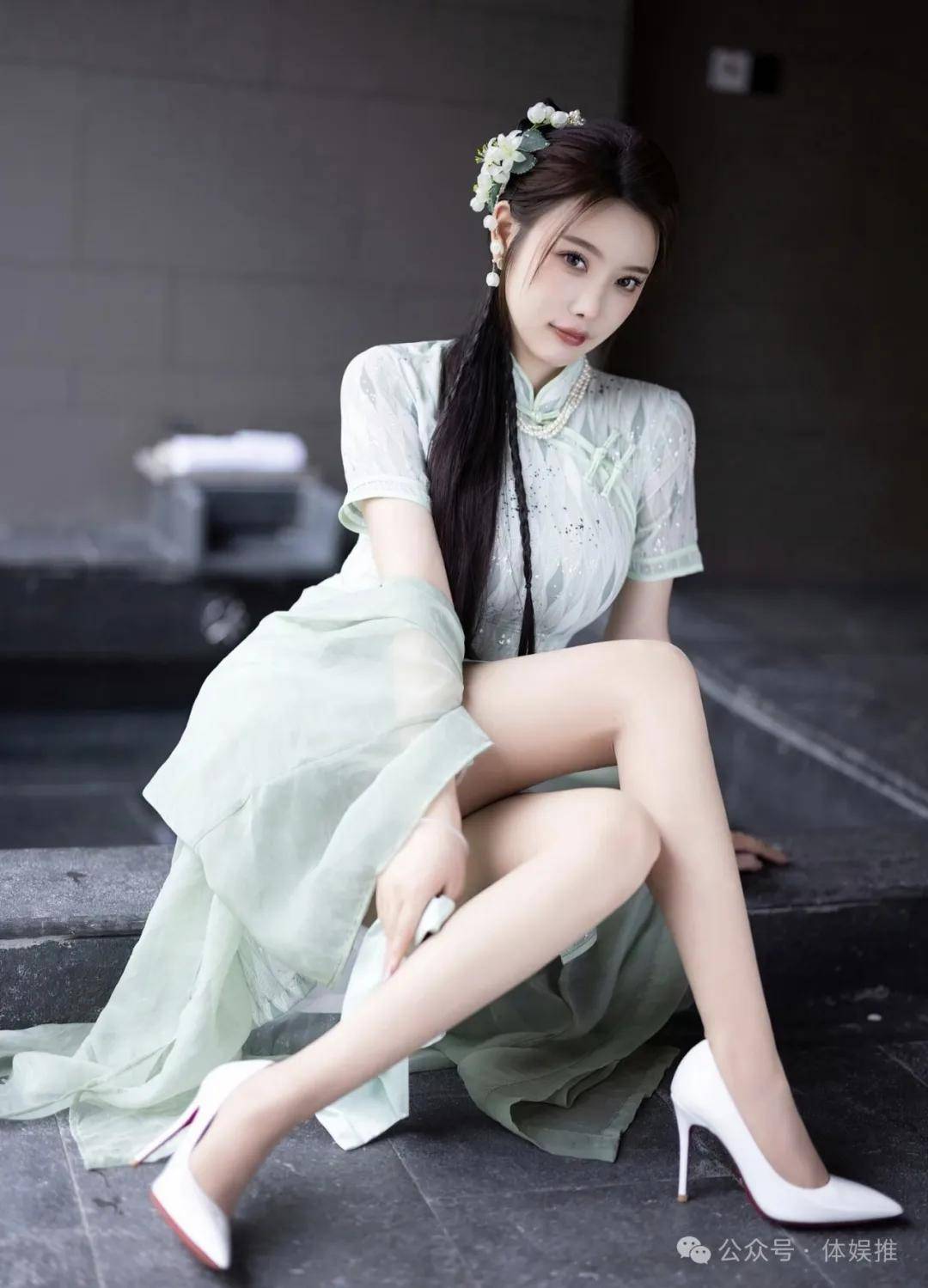 白袜体育生放烟花的网站 生放内容广度更大但主题分散