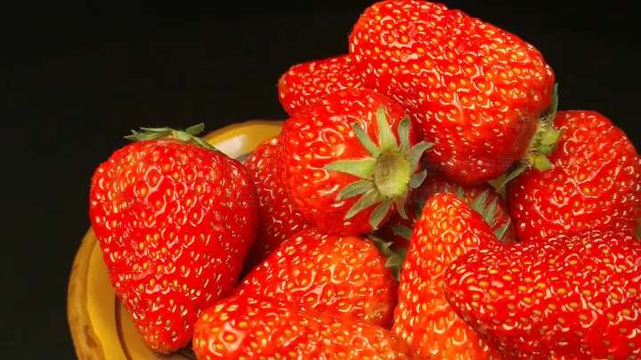 杖臀 《红楼梦》）和古装影视剧中