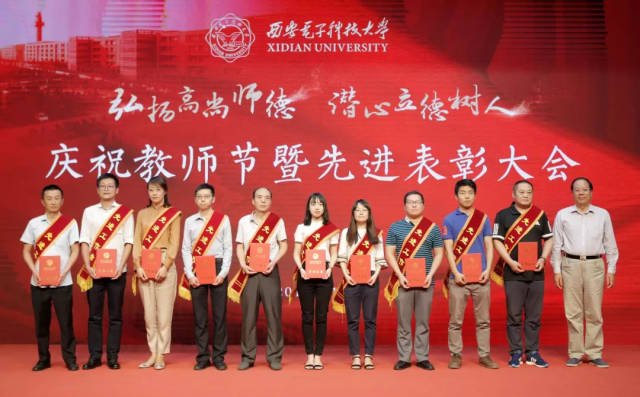 突脸视频 《生化危机》系列）时