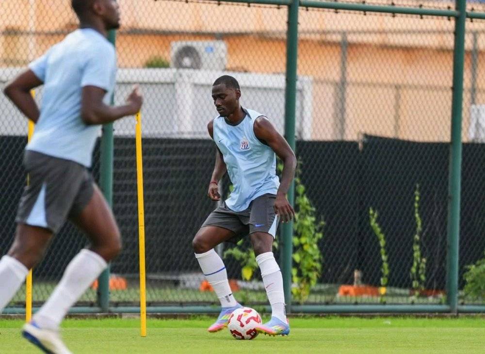 隔壁的小狗韩漫