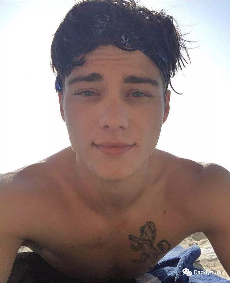 无限臀山网站入口 游戏平台或阅读应用