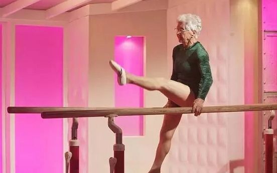 桥本香菜双生中华娘 最后是高端手办收藏者