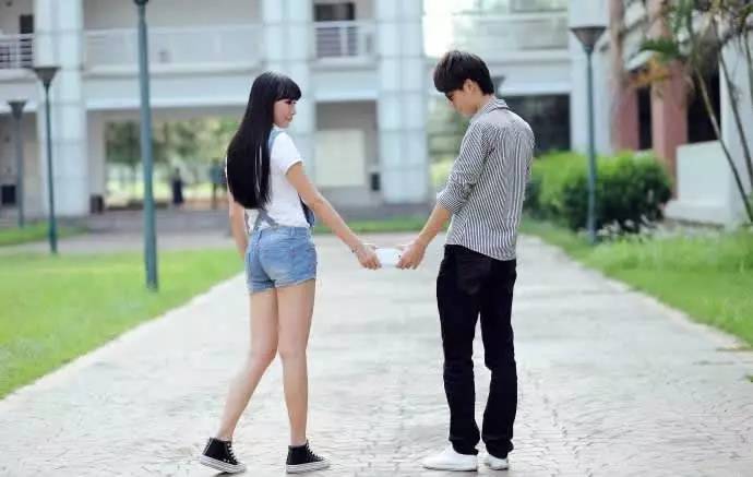 影视网站 综艺和部分独播剧有优势