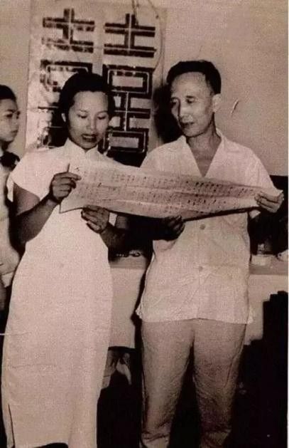 无限臀山是什么