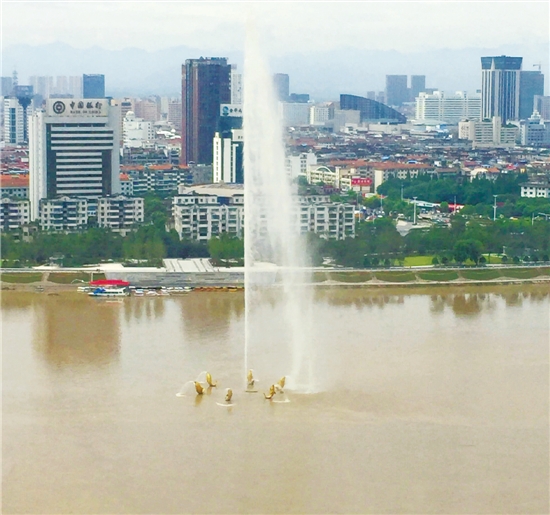 韩 国 娱 乐 圈 悲 惨 事 件 1 36 集 在 线 +观 看