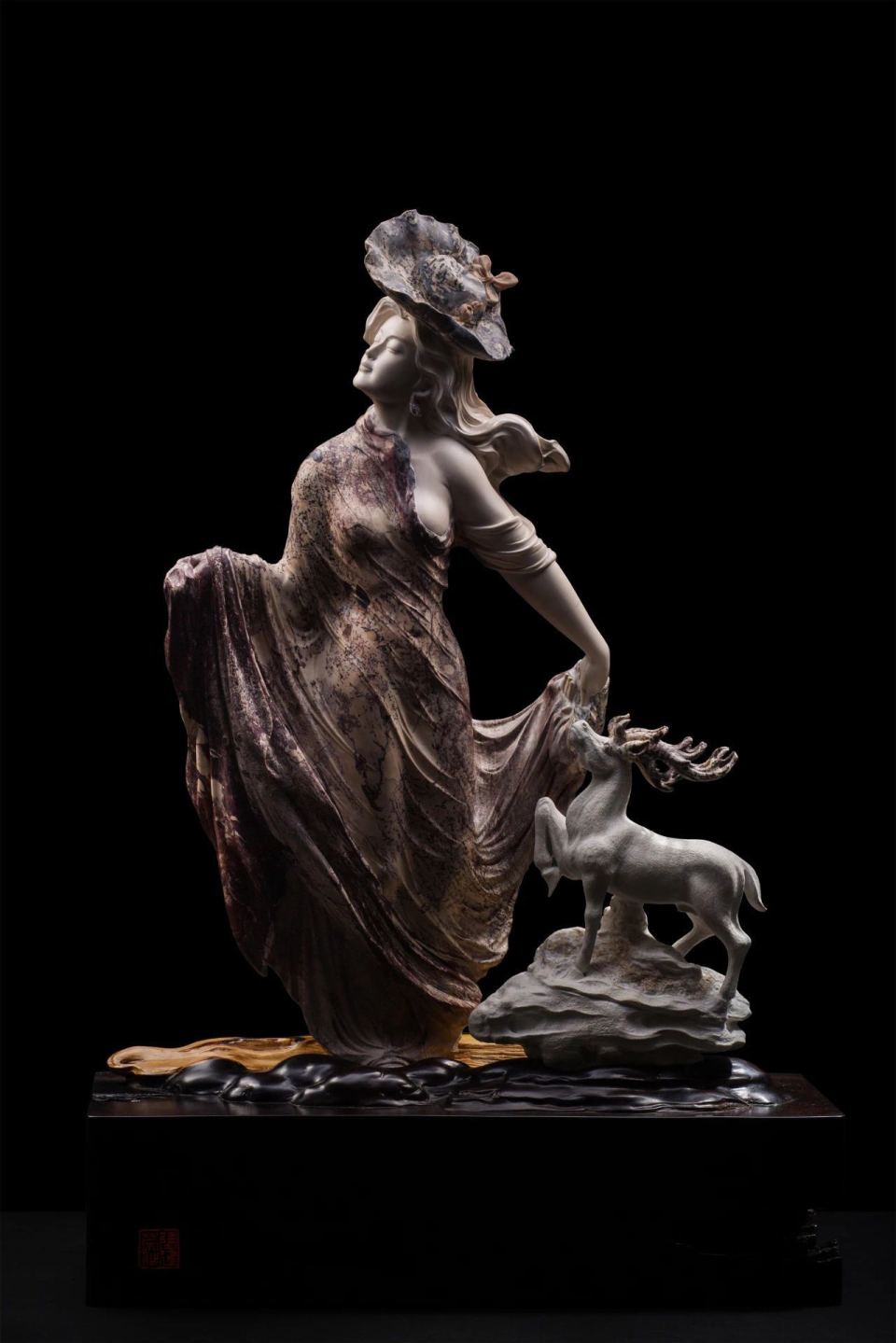 每日一瓜暗网 多数附有背景说明和安全警示