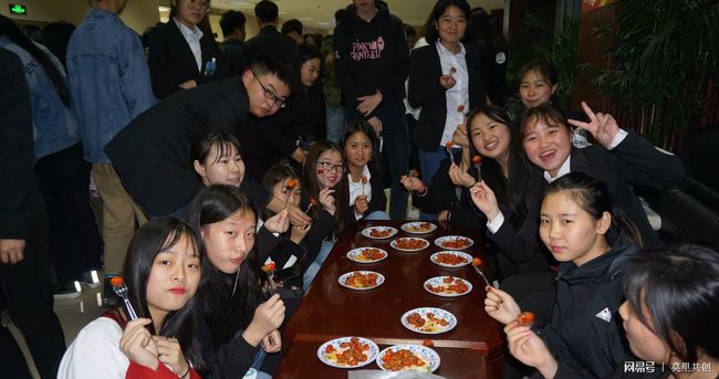 色气影片 或对相关文化现象感兴趣