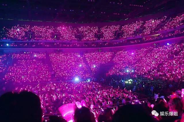 我把美女日出了白将视频 把美有的女日好奇打听