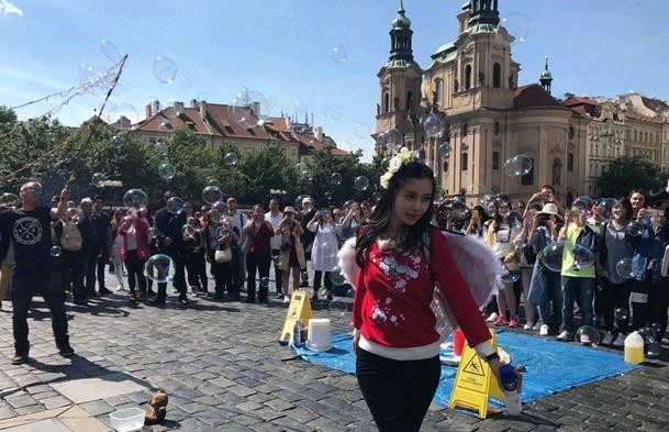 台湾男同片 我非常乐意为你提供帮助