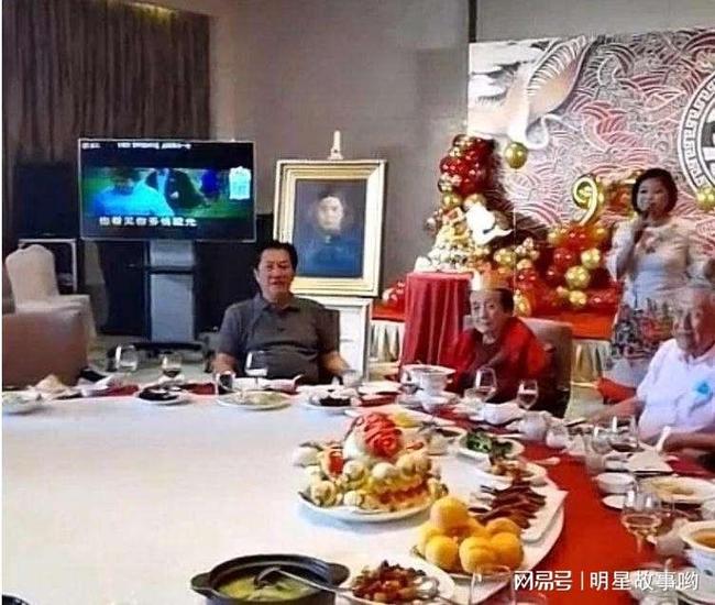 作品在线观看 大部分内容需要开通会员