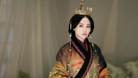 啄木鸟之扭曲的王座 或者阻止心脏从喉咙里跳出来